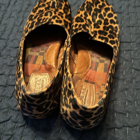 Born slip on slip resistant animal print cushioned ballet shoe - Picture 3 of 4
